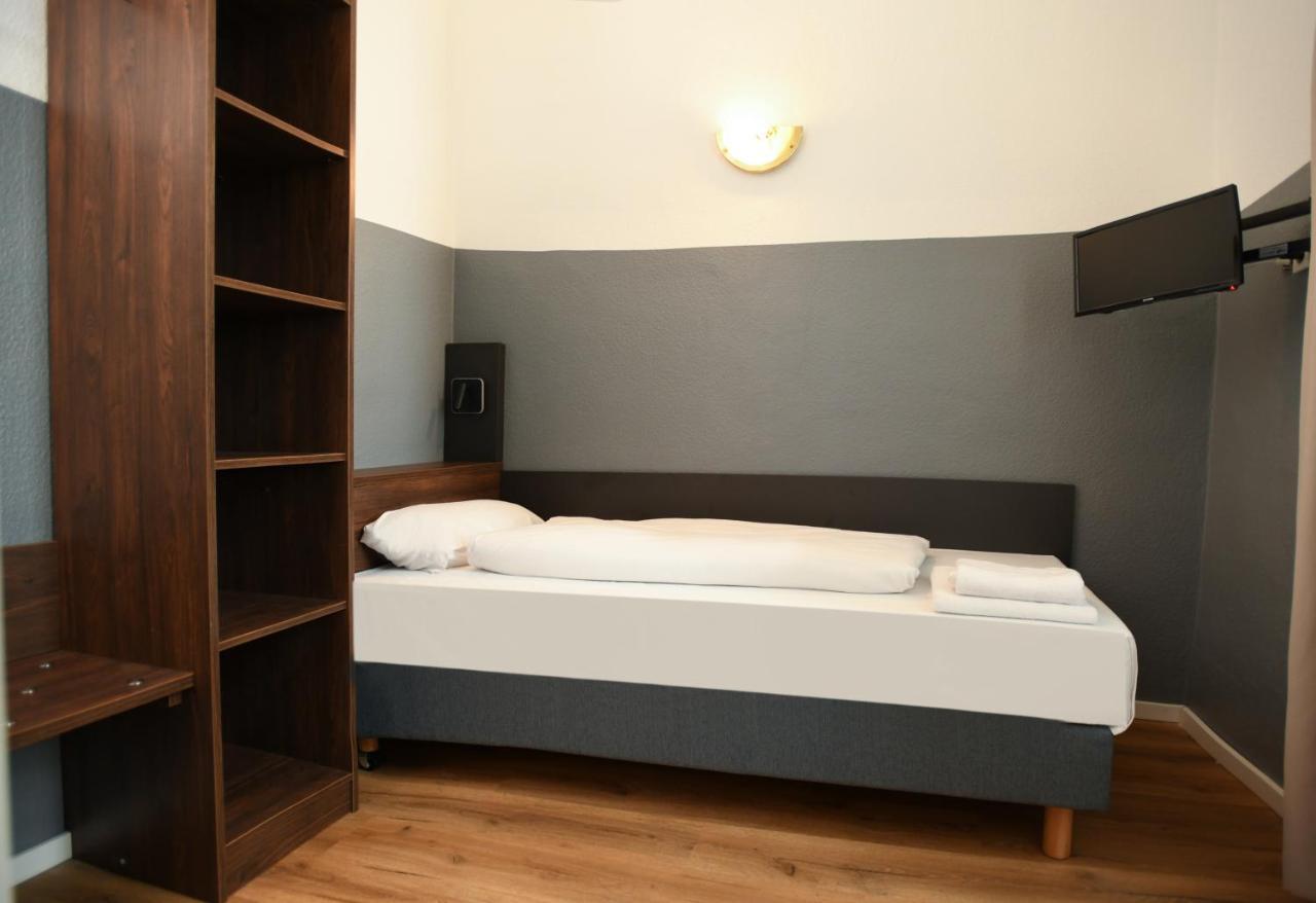 Hotel Apadana Frankfurt Frankfurt nad Menem Zewnętrze zdjęcie