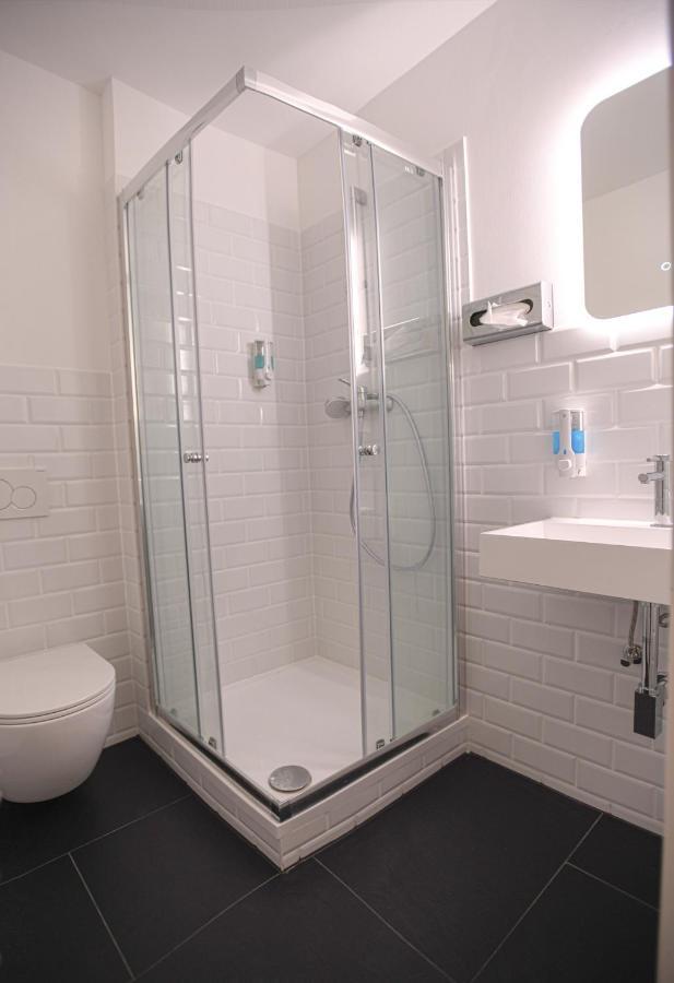 Hotel Apadana Frankfurt Frankfurt nad Menem Zewnętrze zdjęcie