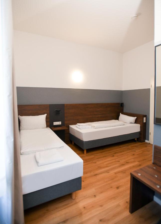 Hotel Apadana Frankfurt Frankfurt nad Menem Zewnętrze zdjęcie