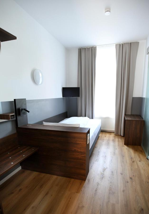 Hotel Apadana Frankfurt Frankfurt nad Menem Zewnętrze zdjęcie